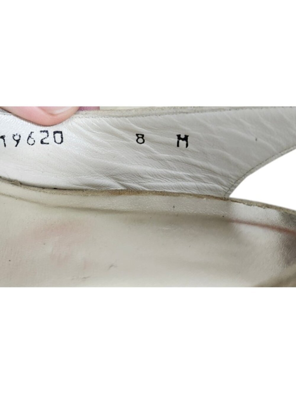 Stuart Weitzman Slingback Heels Beige Suede Rhinestone Buckle Pointed Toe US 8 M - Picture 9 of 11